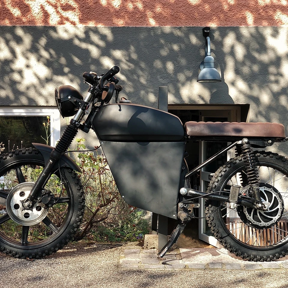 Black tea motorbike shop price