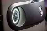 100/xbus-frontview-1.jpg