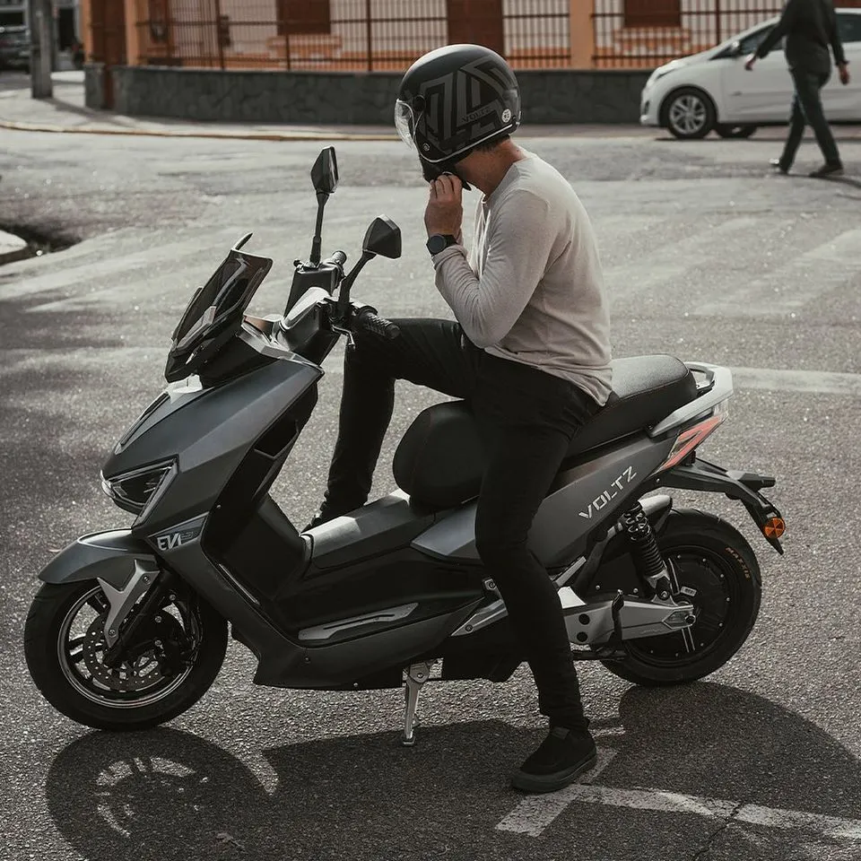 Voltz Motors EV1 Sport - Electric Scooter 2023