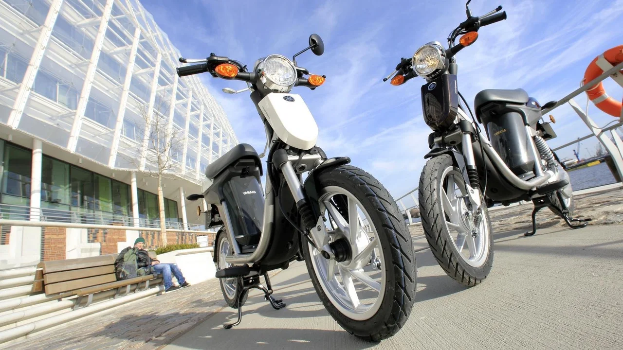 ヤマハ、COPERA Yamaha EC-03 - technical data, prices, reviews